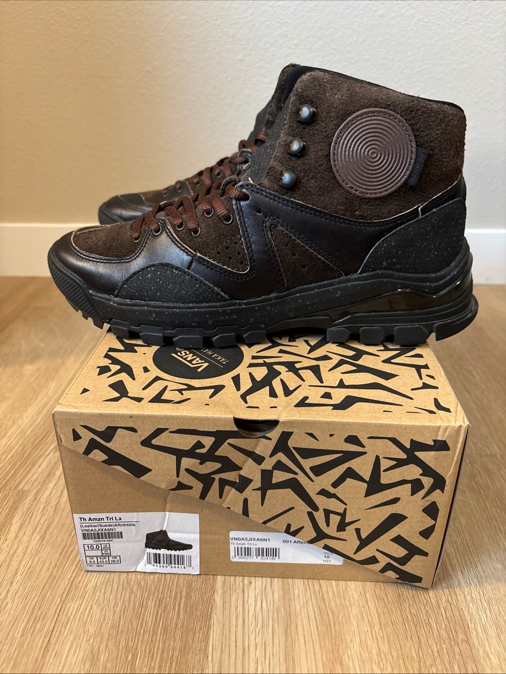 Vans Men's Brown & Black High-Top Leather Suede Boots